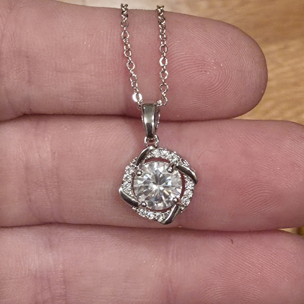 1 Carat Windmill Moissanite Sterling Silver Pendant Necklace - Picture 5 of 7